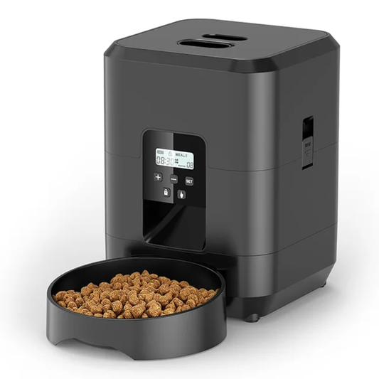 Automatic Pet Feeder 🐾